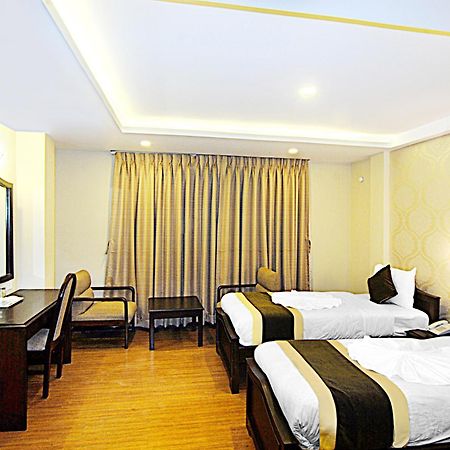 Kathmandu Grand Hotel Buitenkant foto