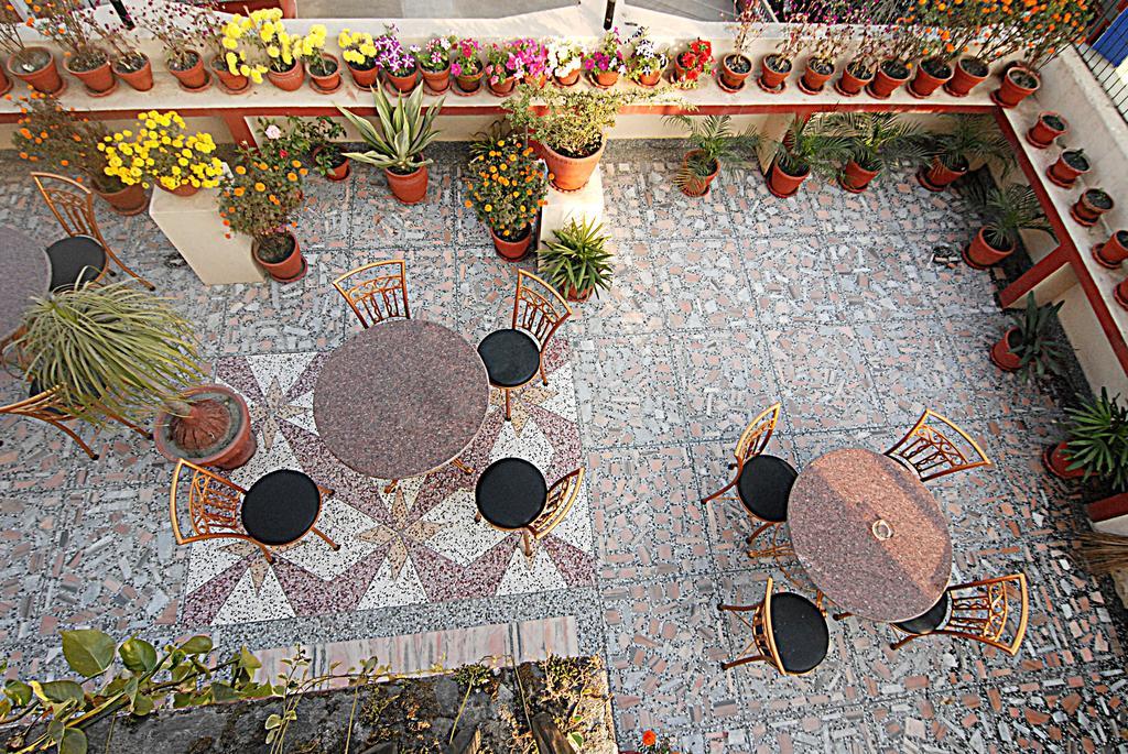 Kathmandu Grand Hotel Buitenkant foto