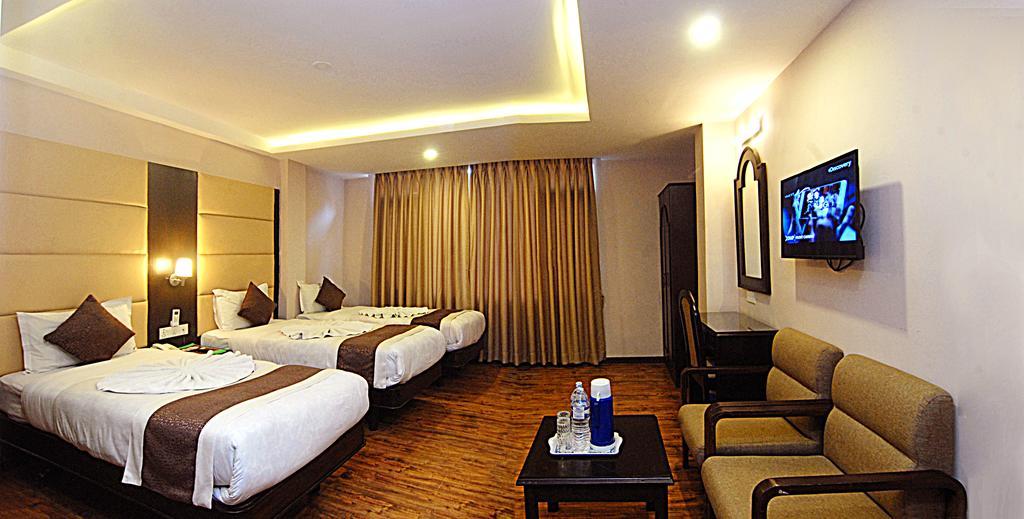 Kathmandu Grand Hotel Buitenkant foto
