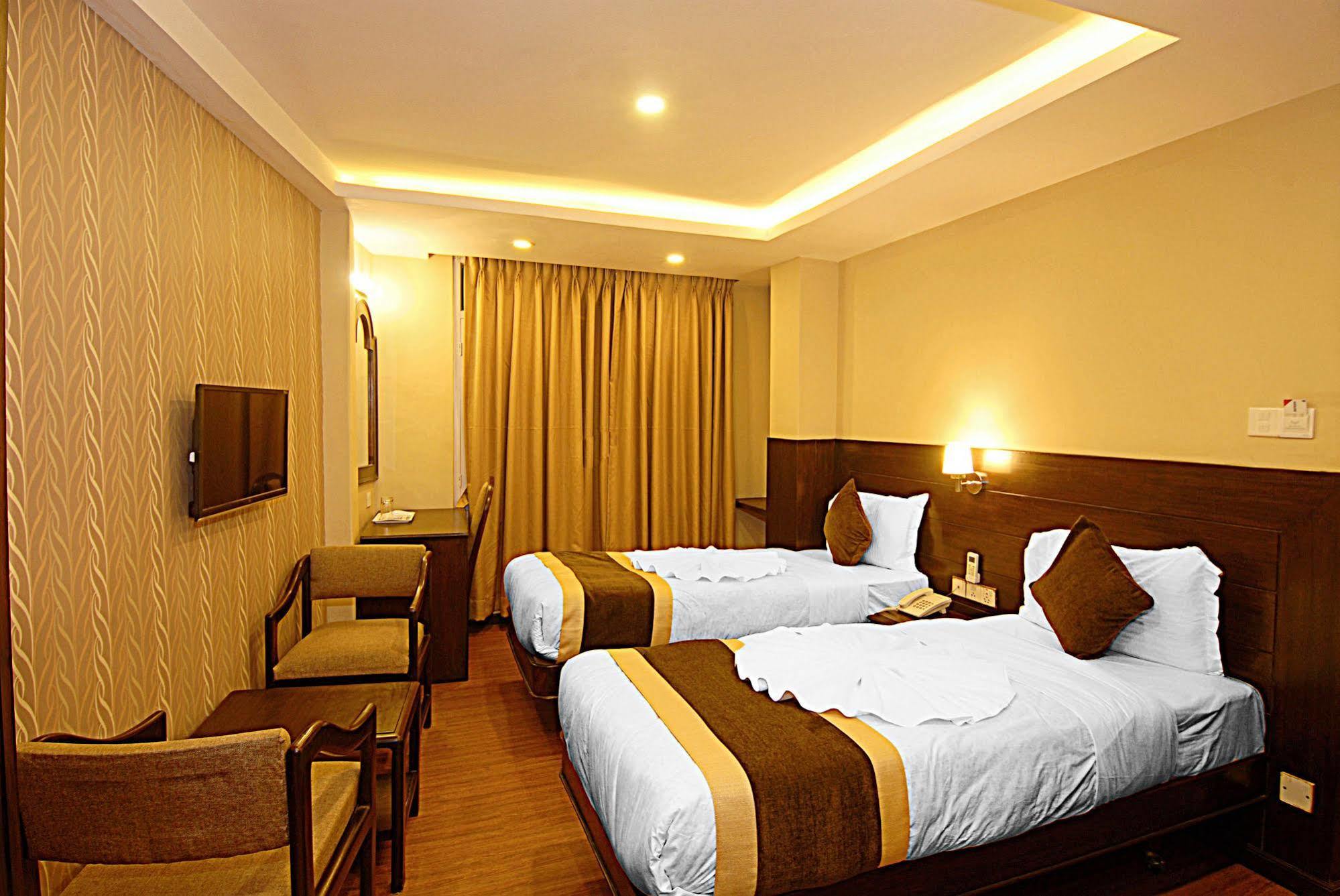 Kathmandu Grand Hotel Buitenkant foto